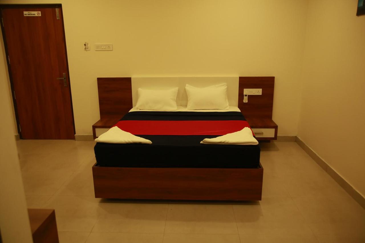 Dreams Residency Manjeri 外观 照片